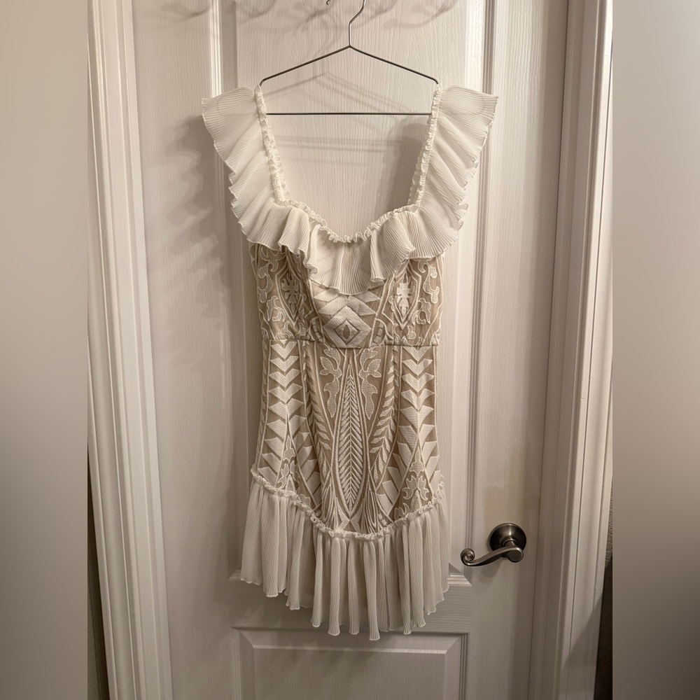 Selfie Leslie off the shoulder dress